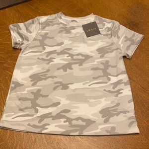 Camo short sleeve top